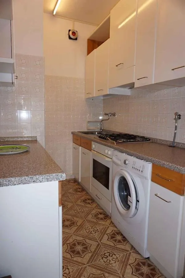 Apartment In Porto Santa Margherita 40295